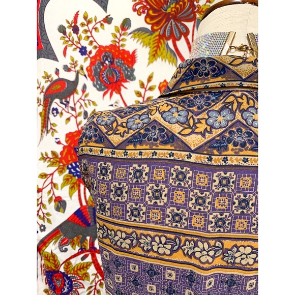 π Stylish modern art dress - Picture 6 of 11